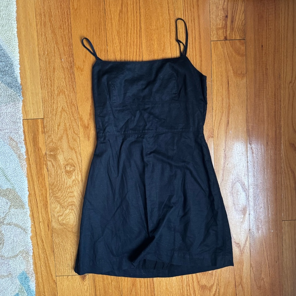 Aritzia Sunday Best Quaint Linen Dress